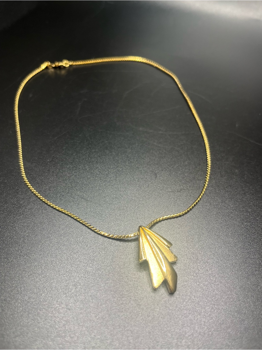 Vintage Monet Gold Tone Geometric Pendant Necklace Signed - Picture 2 of 8